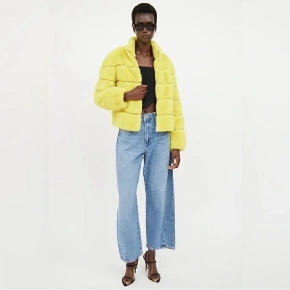 NWT Generation Love Jodi Faux Fur Bomber Jacket in Yellow - Picture 3 of 12